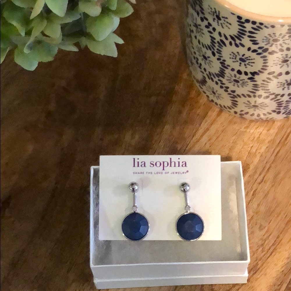 NWOT Lia Sophia earrings two ways!